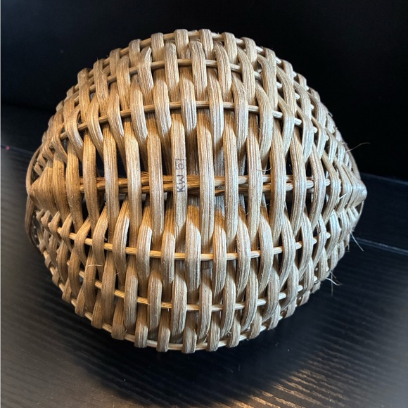 Small God’s eye Rustic Woven Basket with Handle - Picture 5 of 5